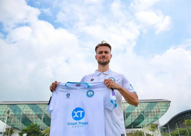 Giao diện cá cược thể thao 18win bet hiển thị các trận đấu trực tiếp, tỷ lệ kèo và công cụ phân tích.